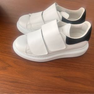 ALEXANDER MCQUEEN SNEAKERS